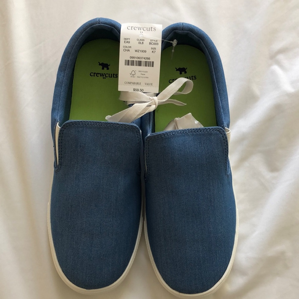 Crewcuts slip on sneakers size kids 7- new with tags